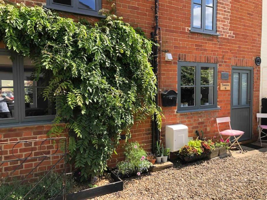The Town House Villa Aylsham Esterno foto