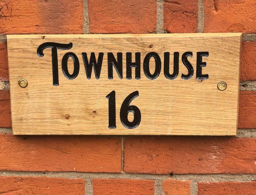 The Town House Villa Aylsham Esterno foto